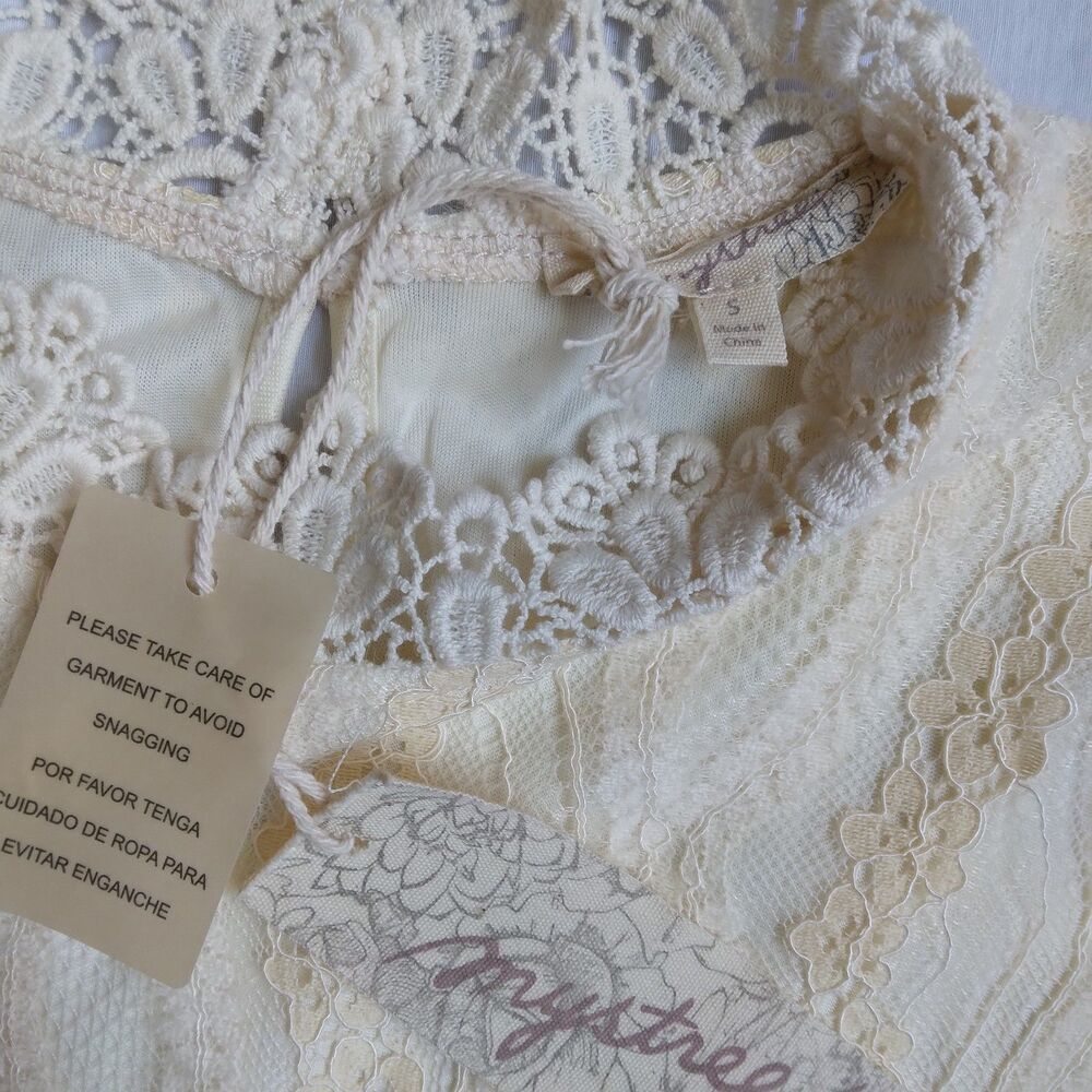 Mystree Ivory Long Sleeve Blouse Crochet Lace Floral Fairy Women’s Size S - Picture 6 of 11